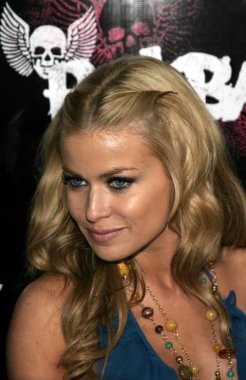 modeli Carmen Elektra