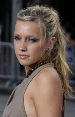aktris Katie Cassidy