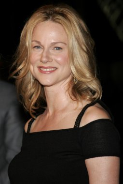 Oyuncu Laura Linney