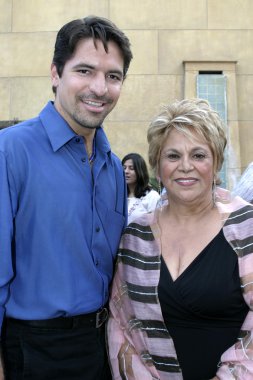 aktris Lupe Ontiveros