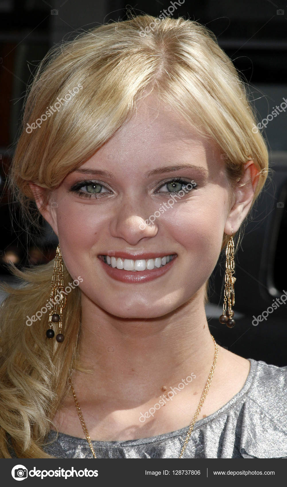 Actress Sara Paxton – Stock Editorial Photo © PopularImages #128737806