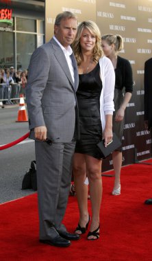 Kevin costner ve christine baumgartner