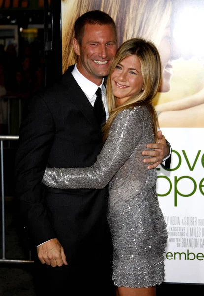 Aaron Eckhart ve Jennifer Aniston