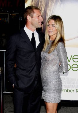 Aaron Eckhart ve Jennifer Aniston