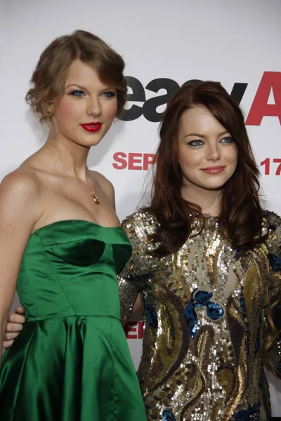 Emma Stone och Taylor Swift — Stockfoto