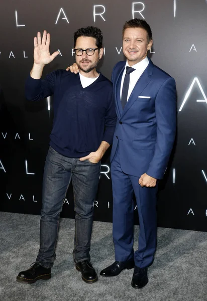 Jeremy Renner och J.J. Abrams — Stockfoto