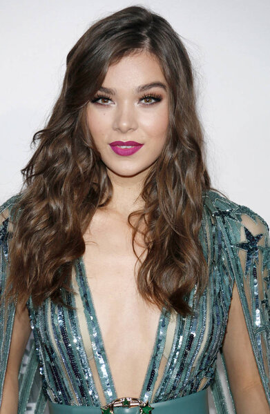 actress Hailee Steinfeld