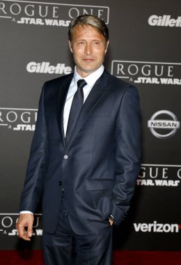 oyuncu mads mikkelsen