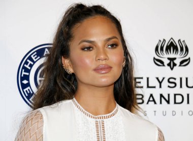 Chrissy Teigen model