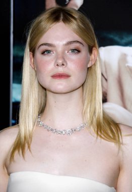 Oyuncu Elle Fanning