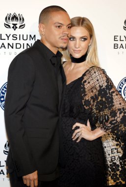Evan Ross ve Ashlee Simpson