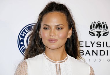 Chrissy Teigen model