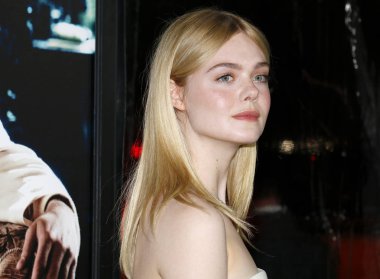 Oyuncu Elle Fanning