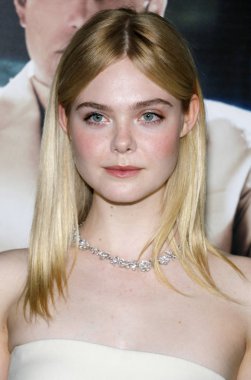 Oyuncu Elle Fanning
