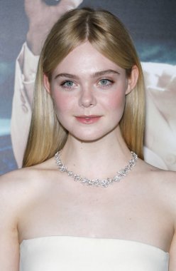 Oyuncu Elle Fanning