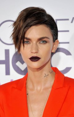modeli Ruby Rose