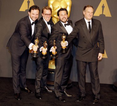 Adam Valdez ve Robert Legato