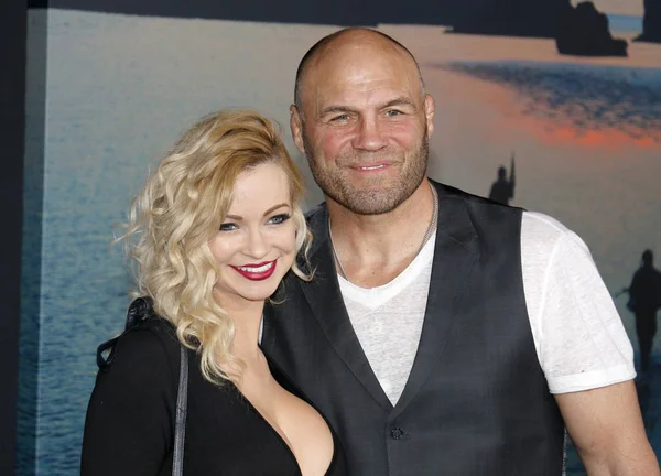 Randy Couture and Mindy Robinson — Stock Photo, Image