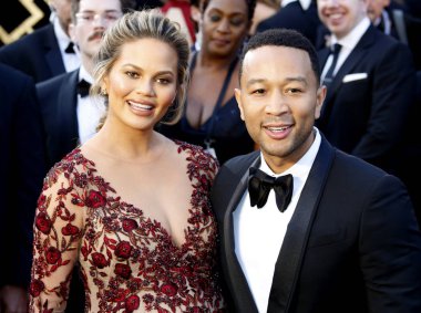 Chrissy Teigen ve John Legend