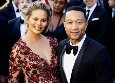 Chrissy Teigen ve John Legend