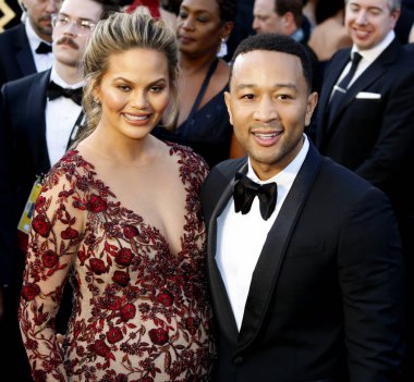 Chrissy Teigen ve John Legend