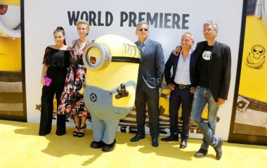 Pierre Tabut, Kyle Balda, Steve Carell, Kristen Wiig ve Dana Gaier