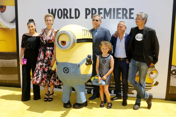 Pierre Tabut, Kyle Balda, Steve Carell, Kristen Wiig ve Dana Gaier dünya premiere ' bana 3' 24 Haziran 2017 üzerinde Los Angeles, ABD tapınak Toplantı salonunda düzenlenen Despicable.