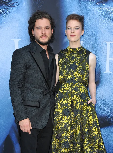 Kit harington und rose leslie — Stockfoto