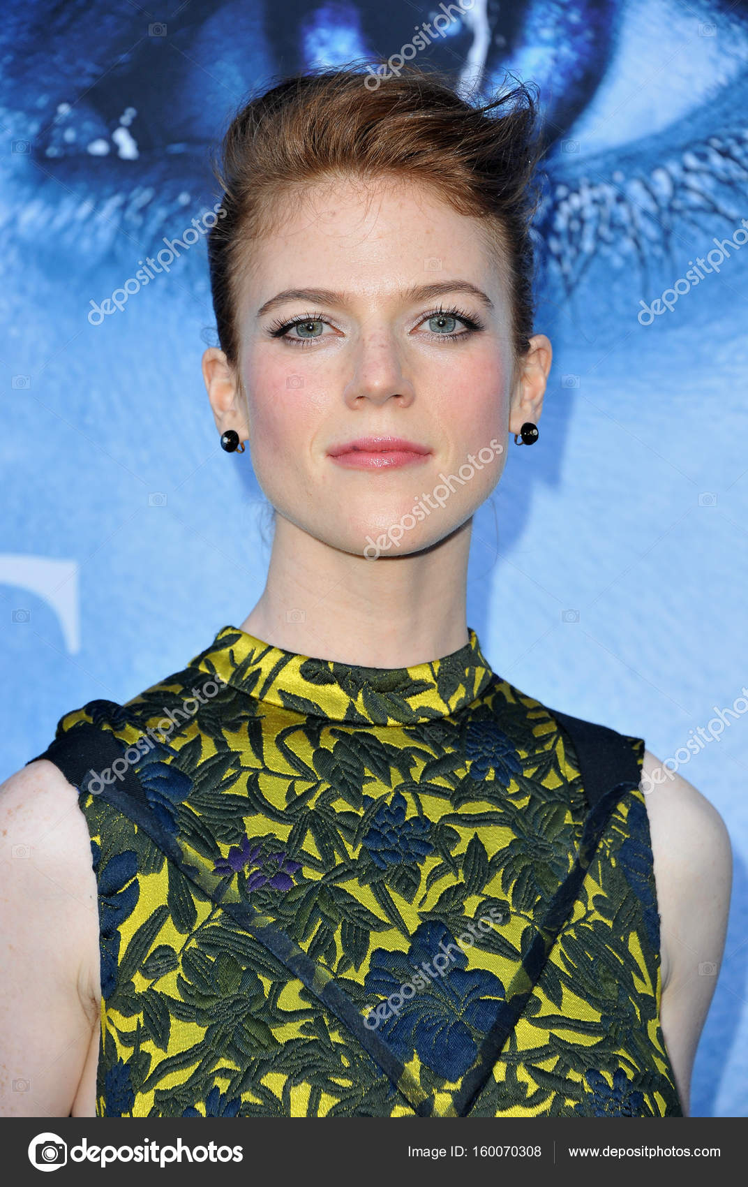 Rose Leslie Fakes