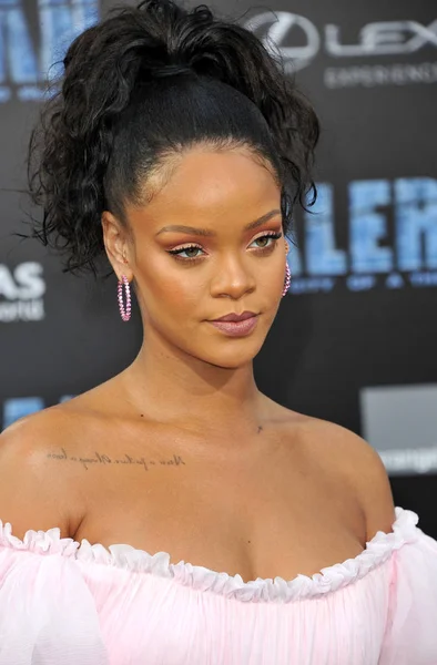 Actriz Rihanna en estreno mundial — Foto de Stock