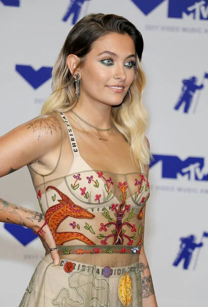 oyuncu Paris Jackson