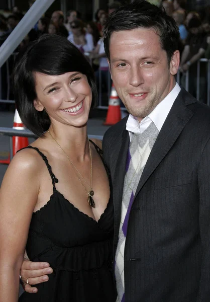 Ross McCall and Jennifer Love Hewitt — Stock Photo, Image