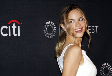 aktris Halston adaçayı