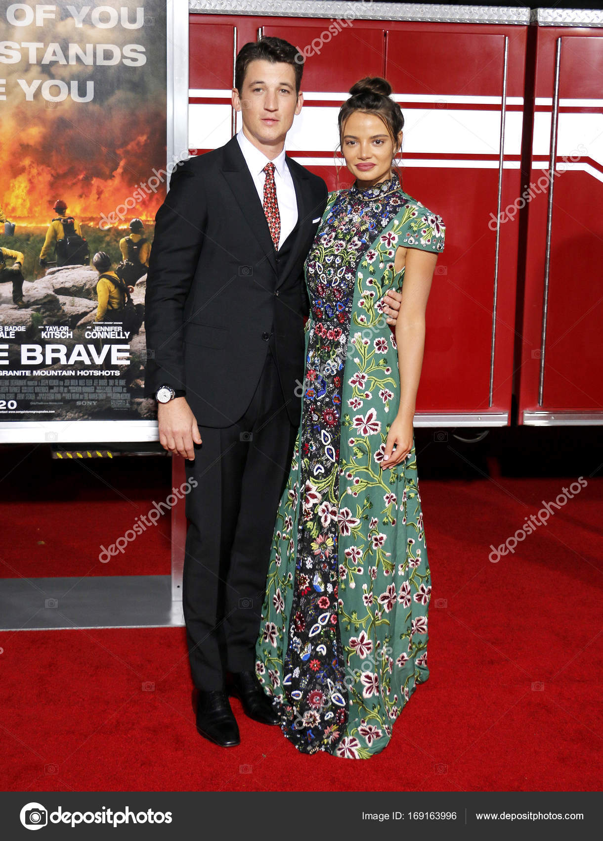Miles Teller and Keleigh Sperry — Stock Editorial Photo
