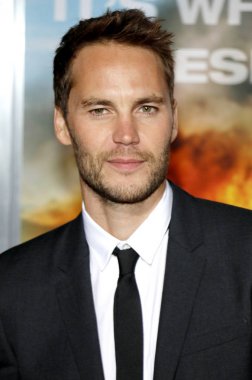 aktör Taylor Kitsch, Los Angeles premiere 'Sadece Regency Köyü tiyatro Westwood, ABD'de 8 Ekim 2017 düzenlenen cesur' in.