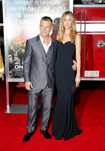 Josh Brolin ve Kathryn Boyd