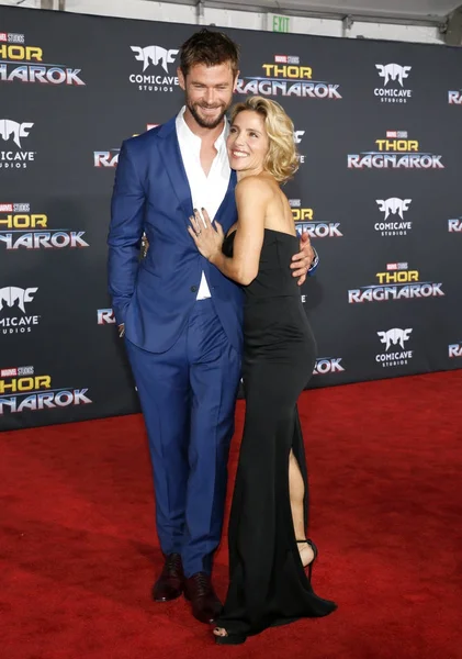 aktörler Chris Hemsworth ve Elsa Pataky