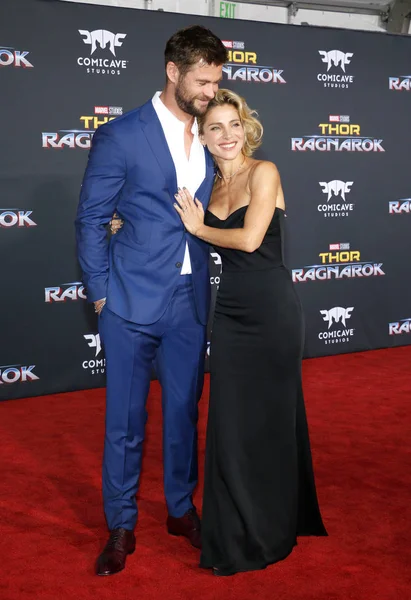 aktörler Chris Hemsworth ve Elsa Pataky
