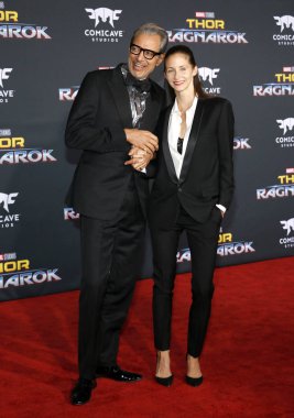 Jeff Goldblum ve Emilie Livingston