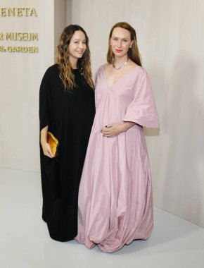 Jenni Kanye ve Saree Kanye