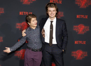 aktörler Joe Keery ve Gaten Matarazzo