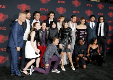 Noah Schnapp, Gaten Matarazzo, Millie Bobby Brown, Caleb Mclaughlin ve Finn Wolfhard