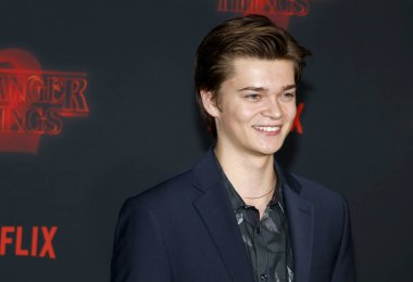 aktör Elijah Stevenson