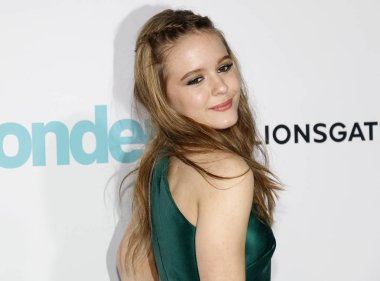 aktris Izabela Vidovic