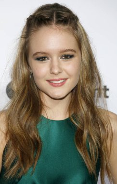 aktris Izabela Vidovic