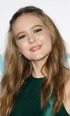 aktris Izabela Vidovic