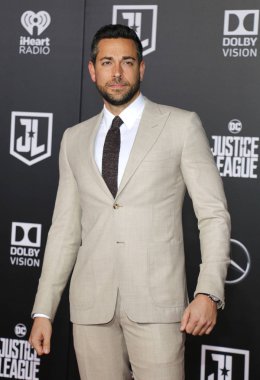 13 Kasım 2017 Hollywood, ABD Dolby tiyatroda aktör Zachary Levi 'Adalet Birliği' Dünya galasında düzenlenen.