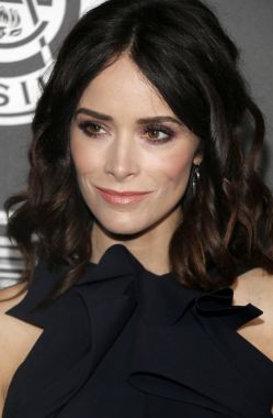 6 Ocak 2018 Santa Monica, ABD Barker hangarda oyuncu Abigail Spencer Elysium sanat'ın 11 yıllık cennet şenlikte düzenlenen.
