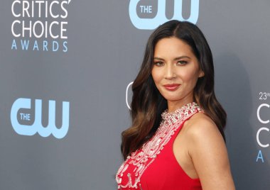 Olivia Munn, 23 yıllık Critics'Choice Awards Santa Monica, ABD Barker hangarda 11 Ocak 2018 düzenlenen.