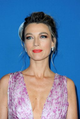 Natalie Zea